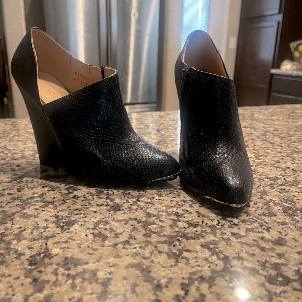 Shoedazzle Wedges
